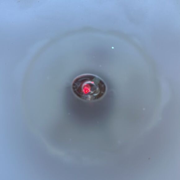 Vintage 2002 Avon Holiday Skating Pond Scene in Original box - Picture 4 of 9